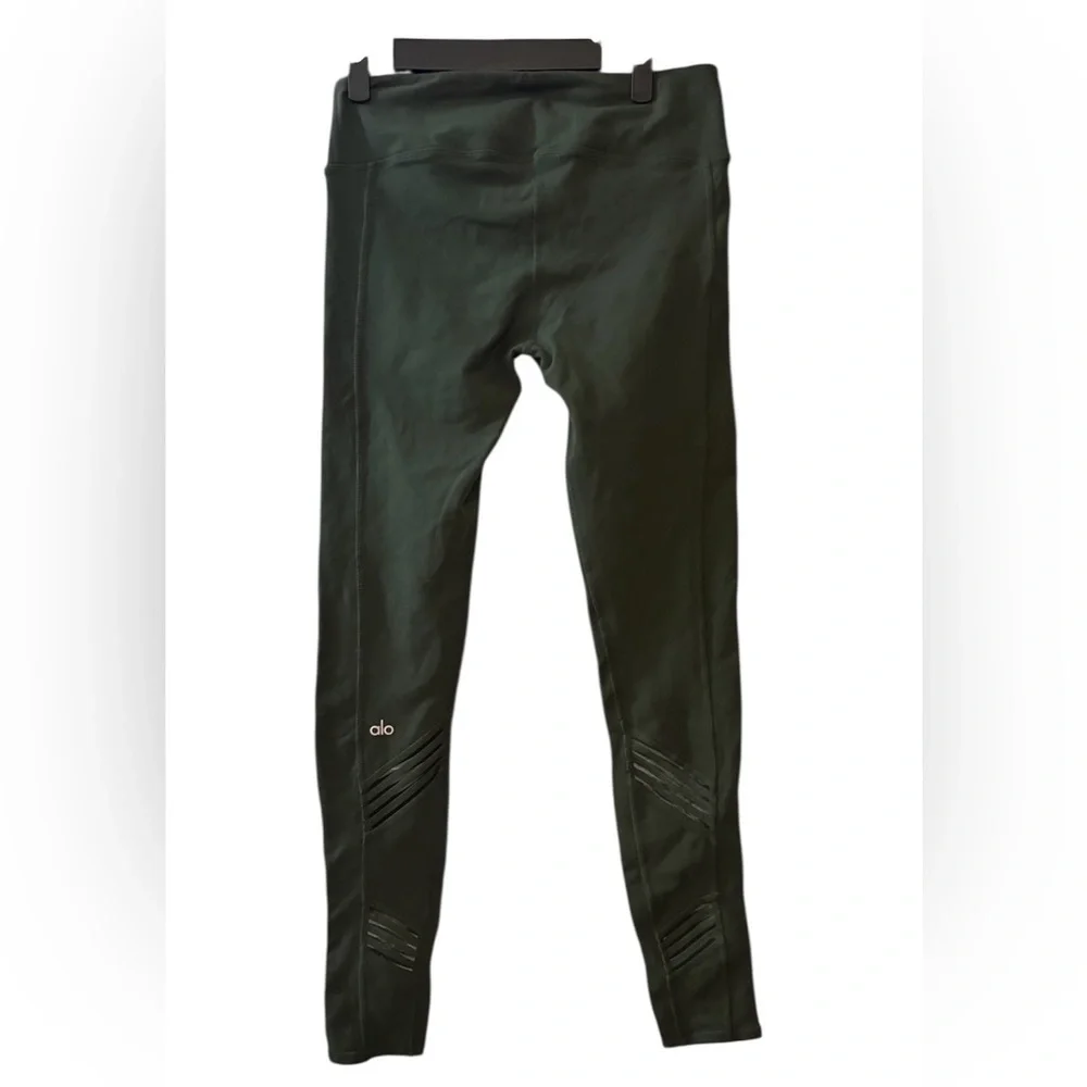 ALO Yoga women’s‎ Dark Green Leggings
